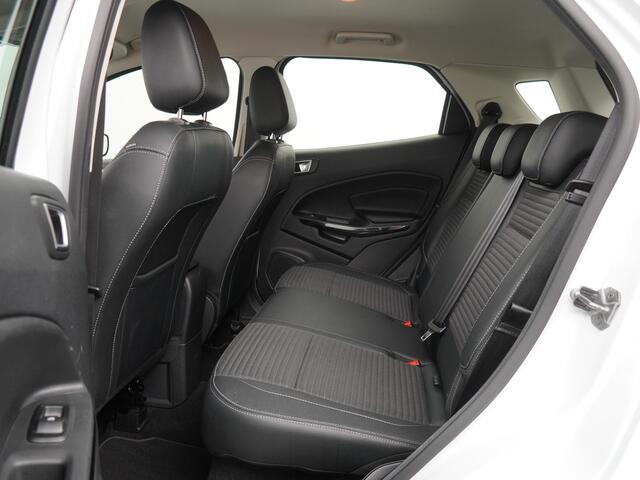 Ford ECOSPORT EcoBoost 125 pk Titanium | Trekhaak | Navi | Clima | Cruise | LMV | Parkeerhsens.| Half leer | 100% dealer onderh.