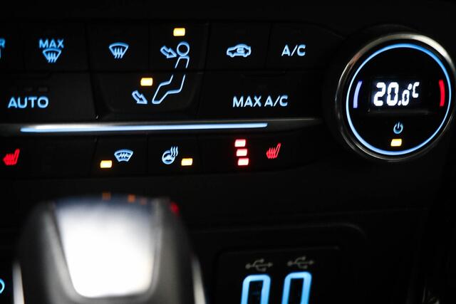 Ford ECOSPORT 1.0 EcoBoost ST-Line Black | WINTER PACK | STUURVERWARMING | DAB | APPLE | TREKHAAK