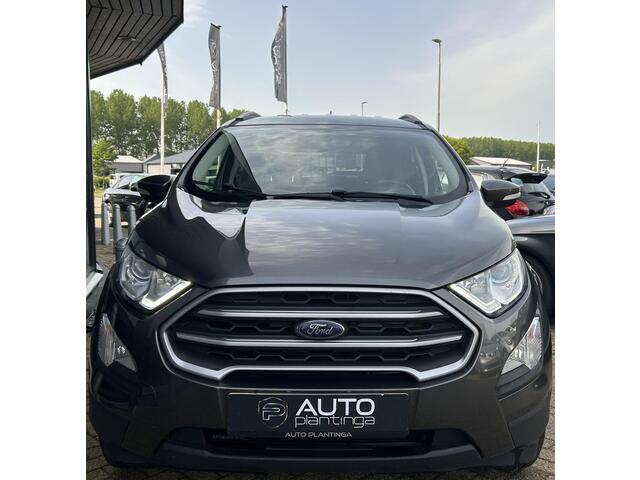 Ford ECOSPORT 1.0 EcoBoost Titanium 125PK | Dealeronderhouden | Nieuwe APK | Trekhaak | Parkeersensoren | Stoelverwarming | Stuurverwarming | Voorruitverwarming | Climate Control | Cruise Control | Navigatie | 2 Sleutels |
