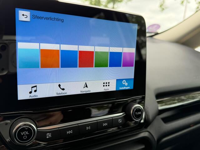 Ford ECOSPORT 1.0 EcoBoost Titanium Ultimate | Apple Carplay | Trekhaak | Stuur & stoelverwarming | Sfeerverlichting