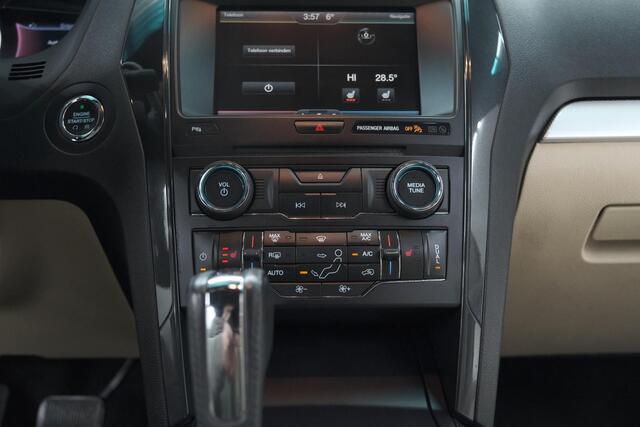 Ford EXPLORER XLT 2.3 Ecoboost | 7 Zitplaatsen | Camera | Dodehoekdetectie | Stoelverwarming | leder