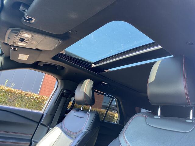 Ford EXPLORER 3.0 V6 EcoBoost PHEV 457pk ST-Line 7-persoons NL-auto met o.a. stoelventilatie/-verwarming, navigatie, panoramadak, trekhaak, etc.