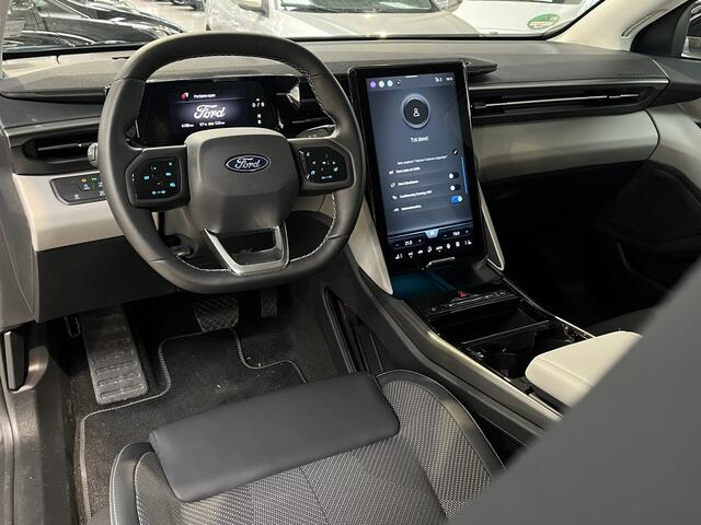 Ford EXPLORER EV Extended Range RWD 286 pk 77 kWh | Warmtepomp | Driver assistance pack | Elektrische stoel met geheugen | Adaptieve cruise | Garantie tm 2028! | Rondom camera