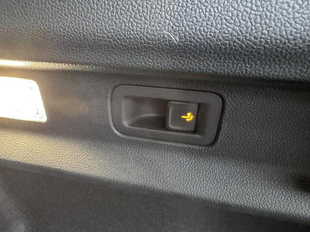 Ford EXPLORER Premium Extended Range RWD 77 kWh 286pk | Panorama Dak | Driver assistance Pack | Trekhaak wegklapbaar | AGR stoelen