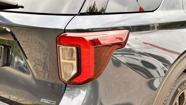 Ford EXPLORER 3.0 V6 EB PHEV ST-LINE / TREKHAAK / Unieke kleur: FLIGHT BLUE