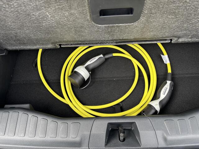 Ford EXPLORER Premium Extended Range AWD 79 kWh 340pk! | Vierwielaandrijving | Panoramadak | 360 graden camera | Head up Display