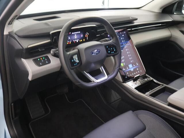 Ford EXPLORER Extended Range RWD 77 kWh | Head Up | 360 Camera | Cruise Control Adaptief | Elektrische Kofferklep |