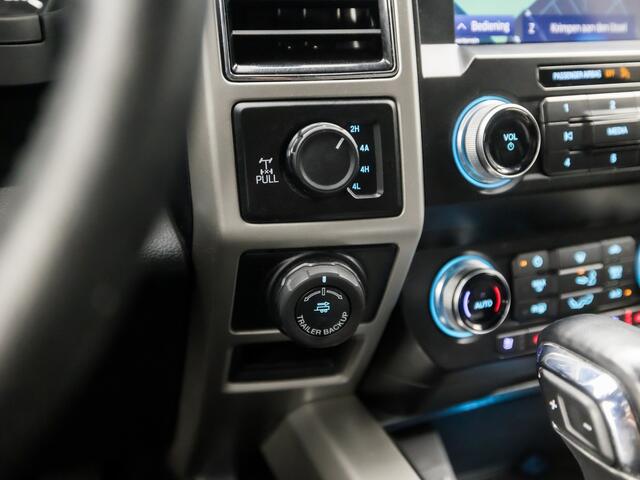 Ford F-150 FORD LARIAT 5.0 V8 402Pk Automaat (LPG, APPLE CARPLAY, TREEPLANKEN, LEDER, STOELKOELING/VERWARMING, MEMORY SEATS, CAMERA, TREKHAAK, NIEUWSTAAT)