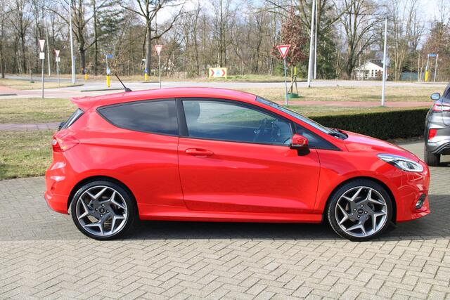 Ford FIESTA 1.0 EcoBoost 125 PK ST-Line NAVI ACHTERSPOILER ST-VELGEN