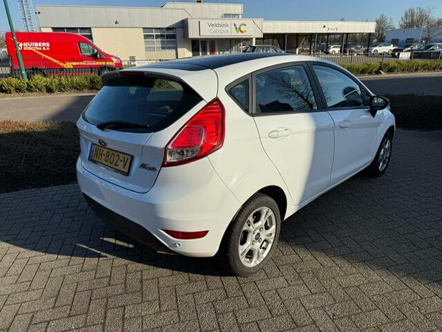Ford FIESTA 1.0 Style Ultimate Navigatie, Airconditioning, Org.NL