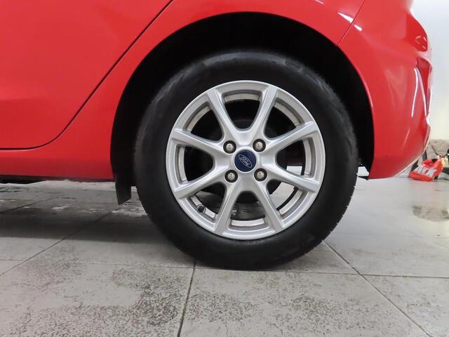 Ford FIESTA 125pk EcoB Titanium Automaat Navi Climat Cruise Privacy Glass Dealeronderhouden NL-Auto
