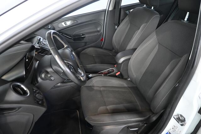 Ford FIESTA 1.0 EcoBoost ST-LINE Clima Navigatie LED Goed Onderhouden! Inruil Mogelijk!