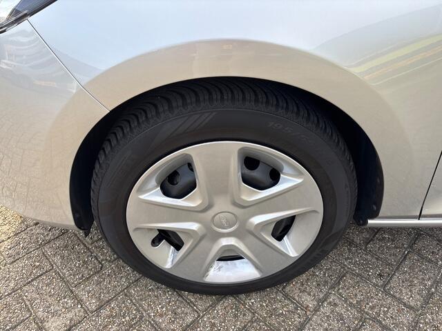 Ford FIESTA 1.1 Trend, Parkeersensoren, Bluetooth, VERWACHT!!
