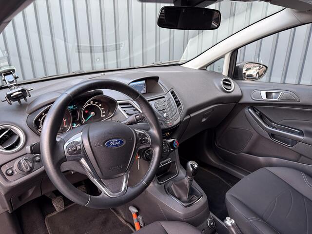 Ford FIESTA 1.0 Style Ultimate | PDC V&A | Cruisecontrol | Bluetooth | Prijs Rijklaar!!