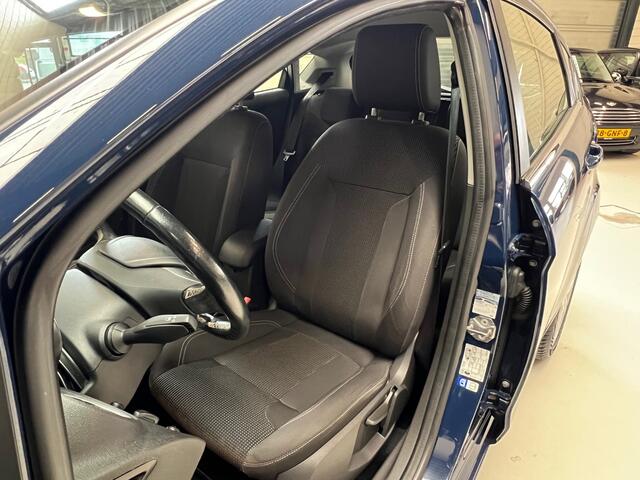 Ford FIESTA 1.0 EcoBoost Titanium 5 Deurs 125 PK / Airco / 16" LM Velgen / LED Verlichting / Multi Media Voorb / NIEUWSTAAT!