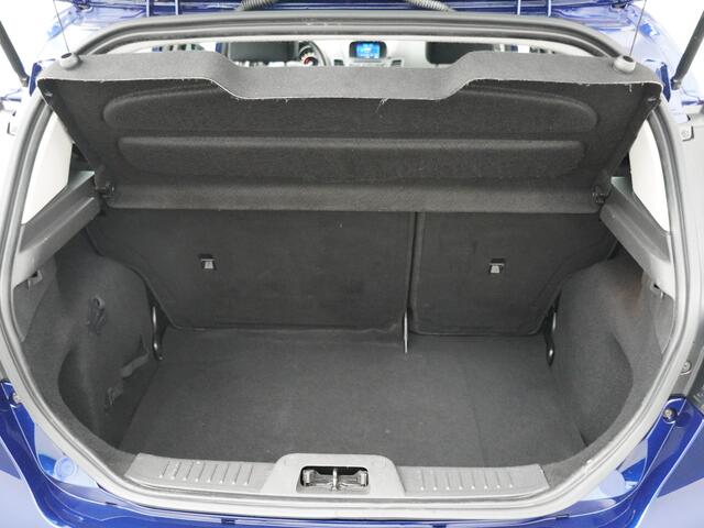 Ford FIESTA 80PK Style Ultimate | Allseason banden | Voorruitverwarming | Park. Sens V+A | Cruise | Airco