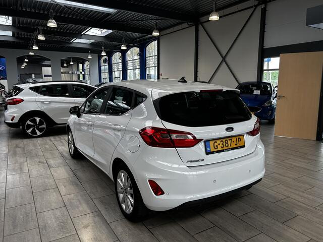 Ford FIESTA EcoBoost 100pk Titanium | Verwarmde voorruit | Camera | Navi | Cruise | Clima | Apple Carplay