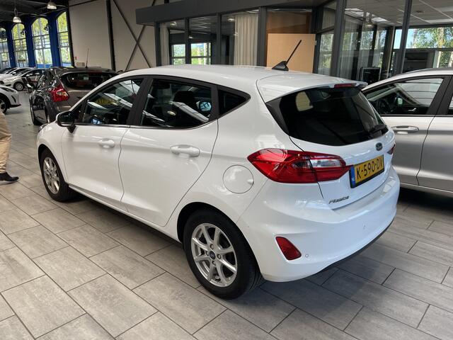 Ford FIESTA EcoBoost 95 pk Titanium | Navi | LED | Clima | Cruise | Parkeersens. | Apple Carplay