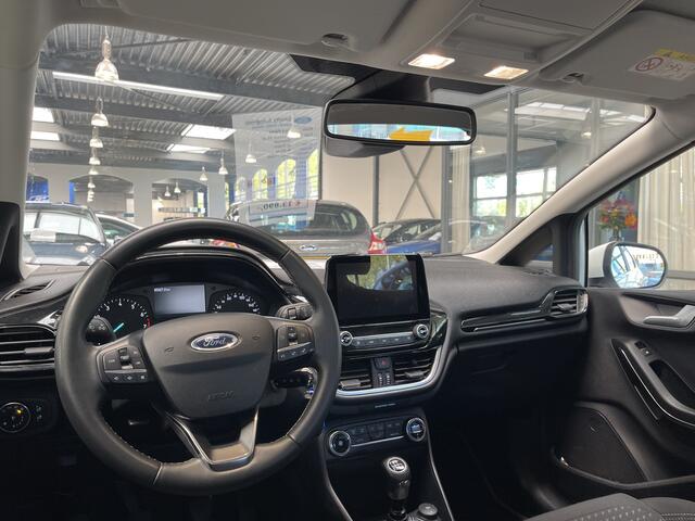 Ford FIESTA EcoBoost 95 pk Titanium | Navi | LED | Clima | Cruise | Parkeersens. | Apple Carplay