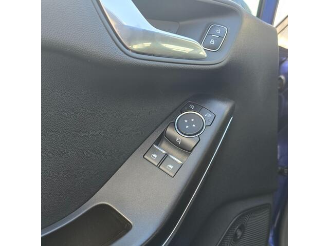 Ford FIESTA 1.0 Ecoboost Titanium nieuwe distributie