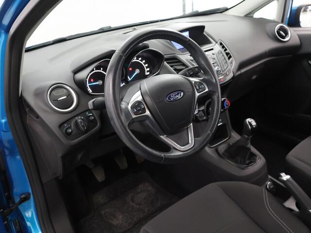 Ford FIESTA 1.0 Style Ultimate | Navigatie | Cruise Control | Airco | Parkeersensor | Lichtmetalen Velgen |