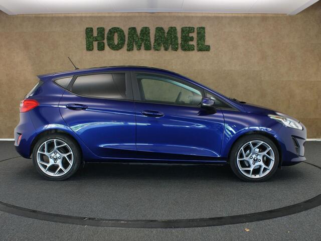 Ford FIESTA 1.1 Trend - ORIGINEEL NEDERLANDSE AUTO - NIEUW MODEL - AFKOMSTIG VAN 2E EIGENAAR - 17 INCH LICHT METALEN VELGEN - PARKEERSENSOREN ACHTER - NAVIGATIE - CRUISE CONTROL - AIRCO - ARMSTEUN VOOR - APPLE CARPLAY/ ANDROID AUTO