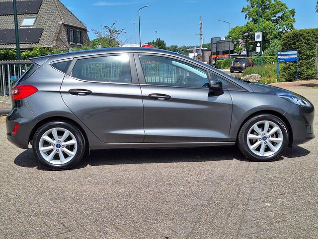 Ford FIESTA 1.1 Trend NIEUW MODEL Airco-Cruise Control-Navigatie-Licht metalen velgen