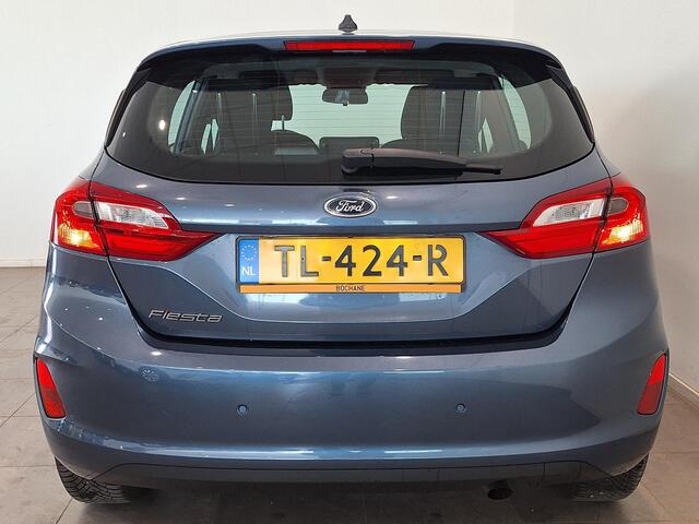 Ford FIESTA 1.1 Trend | Navigatie | Airco | Cruise Control | Lichtmetalen velgen 16" | Parkeersensoren achter | Apple Carplay/Android Auto | 1e eigenaar!