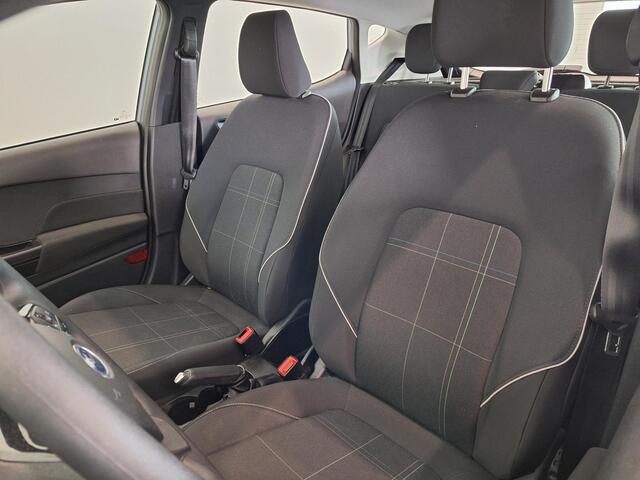 Ford FIESTA 1.1 Trend | Navigatie | Airco | Cruise Control | Lichtmetalen velgen 16" | Parkeersensoren achter | Apple Carplay/Android Auto | 1e eigenaar!