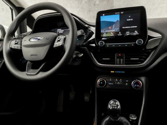 Ford FIESTA 1.1 Sport (APPLE CARPLAY, GROOT NAVI, GETINT GLAS, PARKEERSENSOREN, SPORTSTOELEN, CRUISE, LANE ASSIST, DAB+, NIEUWSTAAT)
