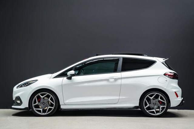Ford FIESTA 1.5 ST-3 |Milltek dual outlet|Maxton rondom|Performance pakket|launch control|B&O|navigatie|parkeercamera|BLISS|
