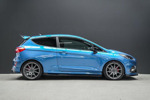 Ford FIESTA 1.5 200pk PERFORMANCE PACK |full options|performance pakket|launch control|panoramadak|Maxton|B&O|winterpakket|camera|