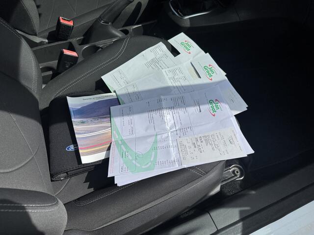 Ford FIESTA 1.0 Style 5 Drs Airco/Cruise/Navigatie
