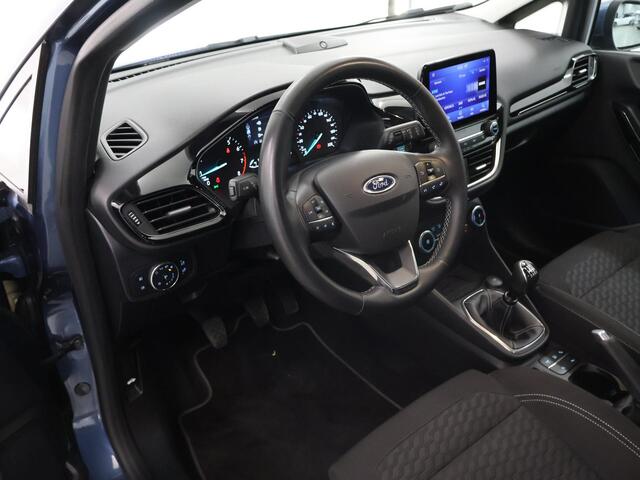 Ford FIESTA 1.0 EcoBoost Hybrid Titanium | Navigatie | Parkeercamera | Winterpakket | Climate Control |
