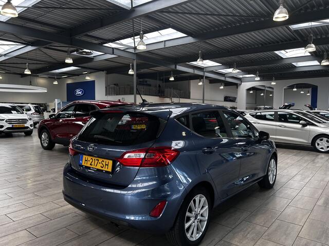 Ford FIESTA EcoBoost 95pk Titanium | Winter pack | Clima | Cruise | Draadloos laden | Parkeersens. achter |