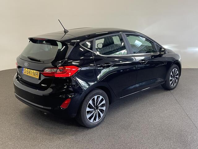Ford FIESTA 1.0 EcoBoost Hybrid Titanium Climate control Navigatie Cruise control LED Apple Carplay/ Android Auto Achteruitrij camera Parkeersensor voor