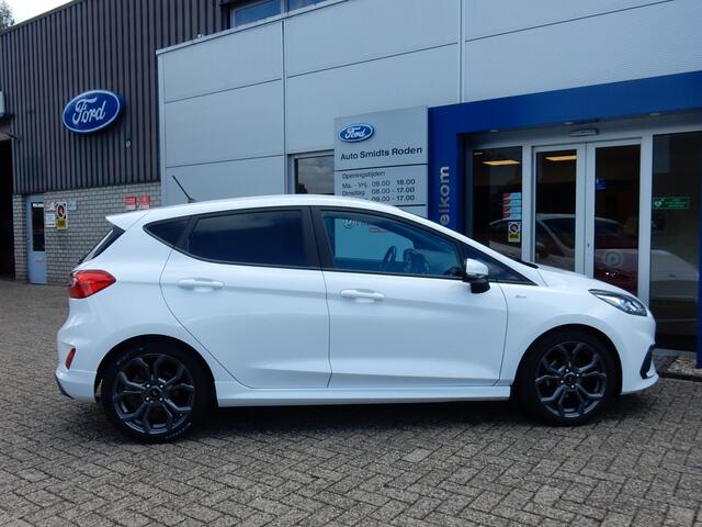 Ford FIESTA 1.0 100PK ST-Line | Privacy glass | 17-inch | Navigatie | ISOFIX |