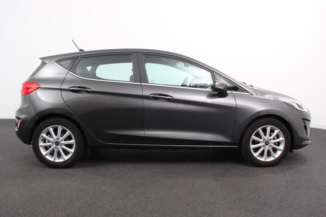 Ford FIESTA 1.0 EcoBoost 125pk Titanium | Navigatie | Apple Carplay/Android Auto | Parkeersensor achter | Cruise Control | Stoel-en stuurverwarming | Verwarmde voorruit | Climate Control