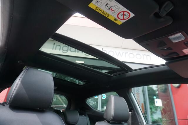 Ford FIESTA 1.0 EcoBoost ST-Line | Origineel NL | Panoramadak | ACC | 17'' LM | DAB | Navigatie | Airco |