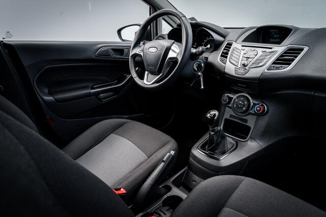 Ford FIESTA 1.25 60 PK Ambiente 5 DRS RIJKLAAR INCL GARANTIE. | Airco | Audio | Elek. Pakket | Trekhaak |
