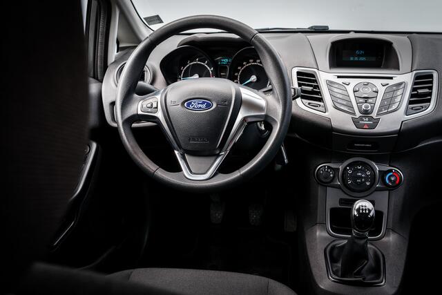 Ford FIESTA 1.25 60 PK Ambiente 5 DRS RIJKLAAR INCL GARANTIE. | Airco | Audio | Elek. Pakket | Trekhaak |