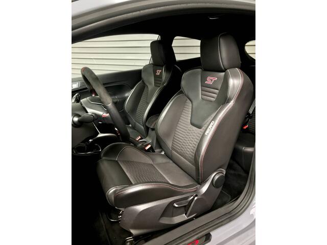 Ford FIESTA ST200 UNIEK! Rijklaarprijs!