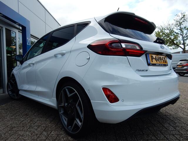 Ford FIESTA 1.0 EcoBoost Hybrid ST-Line X | Full led | Winter pack | Camera | Privacy glass | 18-inch ST velgen |