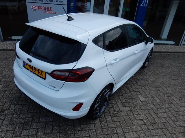 Ford FIESTA 1.0 EcoBoost Hybrid ST-Line X | Full led | Winter pack | Camera | Privacy glass | 18-inch ST velgen |