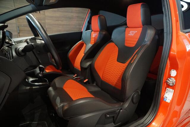 Ford FIESTA 1.6 ST2 + KEYLESS / CRUISE / SPORTUITLAAT