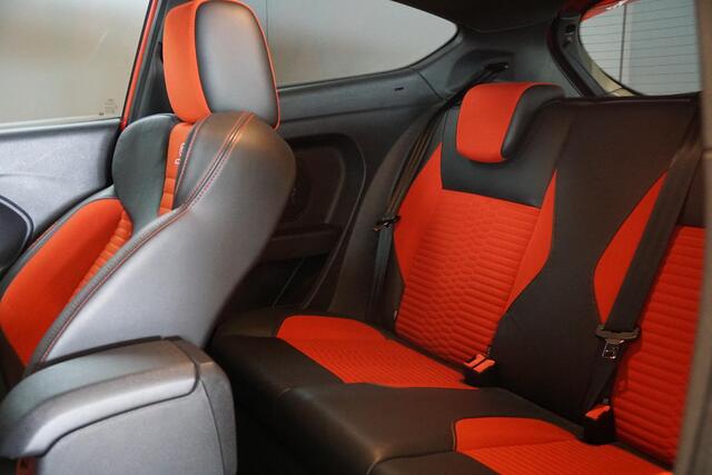 Ford FIESTA 1.6 ST2 + KEYLESS / CRUISE / SPORTUITLAAT