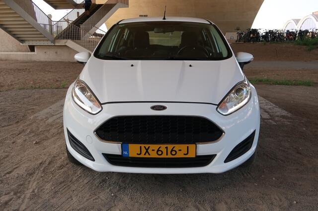 Ford FIESTA 1.0 Style Navi, Airco, 5 deurs