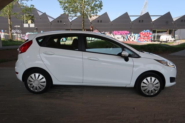 Ford FIESTA 1.0 Style Navi, Airco, 5 deurs