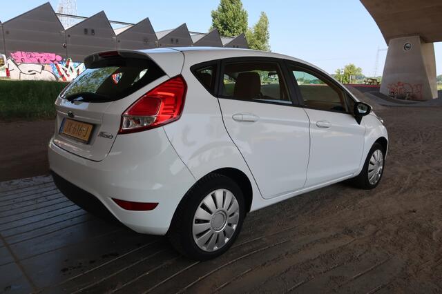 Ford FIESTA 1.0 Style Navi, Airco, 5 deurs