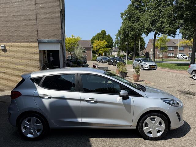 Ford FIESTA 1.1 Trend / Airco/ Navigatie/ Apple carplay/ PDC/ LED